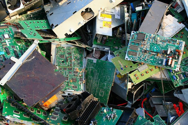 Wie recycelt man PCB-Leiterplatten?