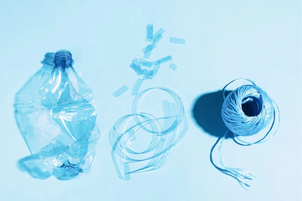 Wie Werden Aus Plastikflaschenabfällen Chemiefasern Hergestellt?