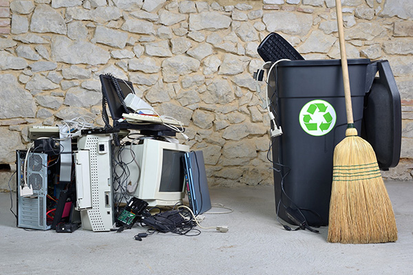 9 Fakten, die Sie nie über das Recycling von Elektroschrott erfahren werden