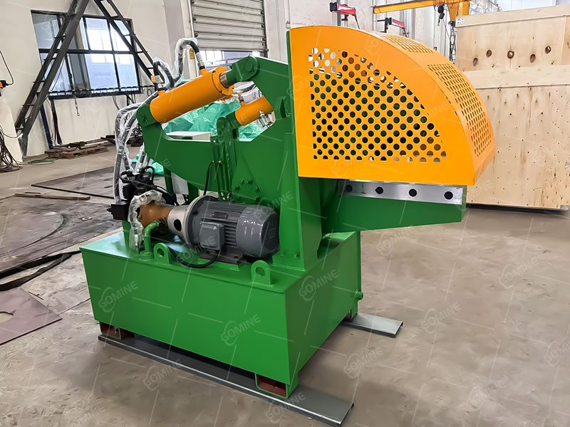 small hydraulic alligator shear